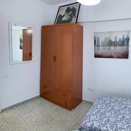 Orange Apartment *