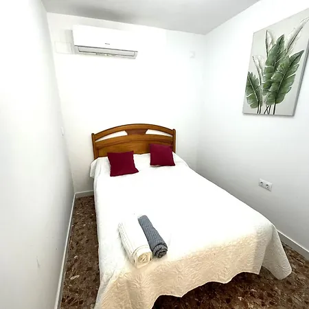 Orange Apartment *